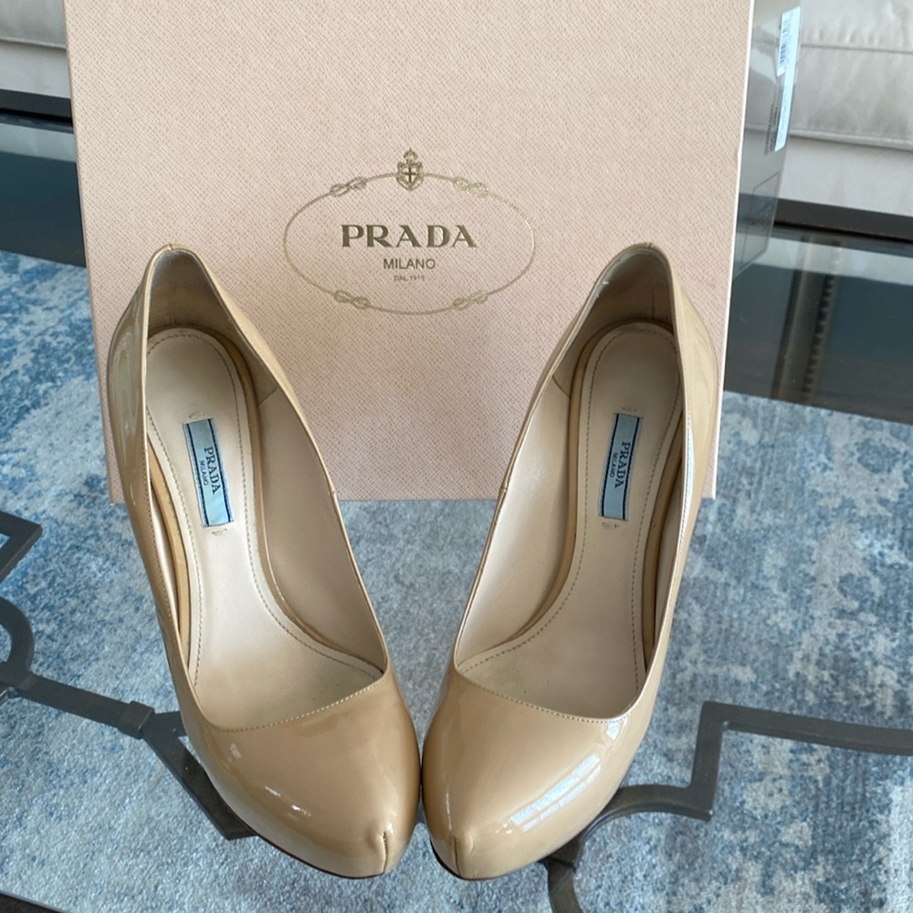 Great condition Prada nude patent leather platform heels.